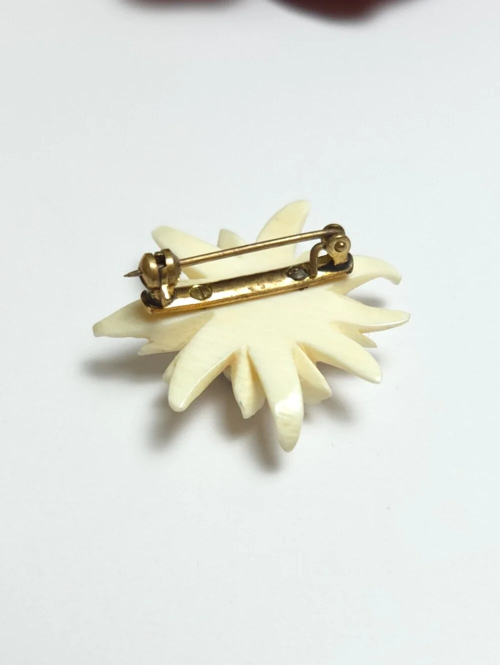 Vintage Edelweiss Carved Celluliod Flower Brooch Sweetheart Flower Brooch